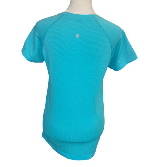 Lululemon Aqua Blue Swiftly Tech Short Sleeve 2.0 Women's Size 6 - Picture 4 of 5